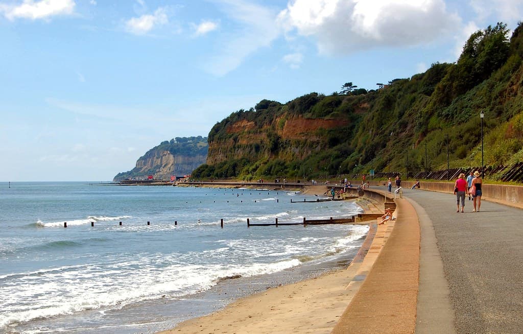 SEO Consultant Hampshire Moves To The Isle of Wight - Shanklin Promenade & Beach 5 Minutes Walk From My Home